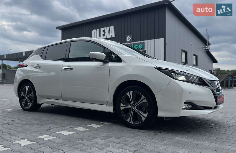 Хэтчбек Nissan Leaf 2020 в Владимире