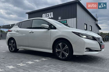 Хетчбек Nissan Leaf 2020 в 