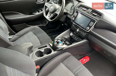 Хетчбек Nissan Leaf 2020 в 