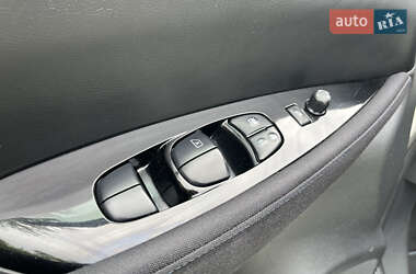 Хетчбек Nissan Leaf 2020 в 