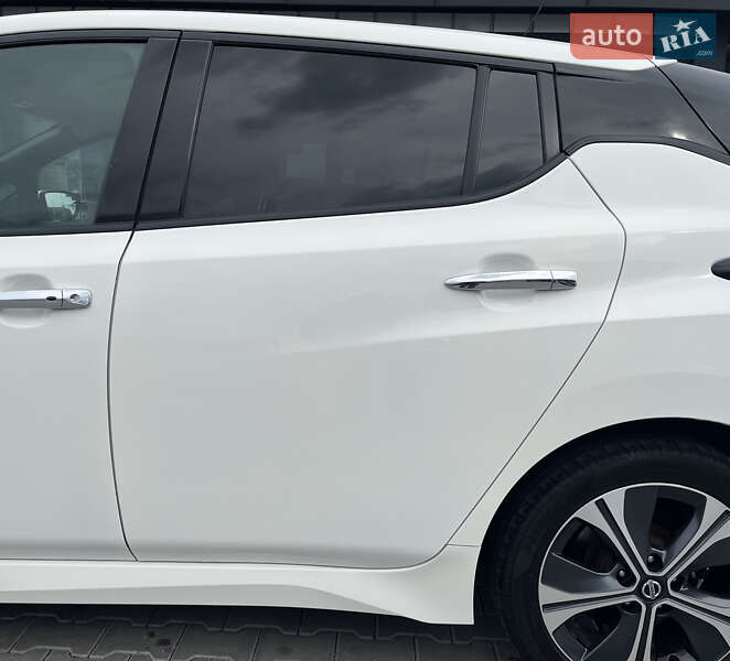 Хэтчбек Nissan Leaf 2020 в Владимире