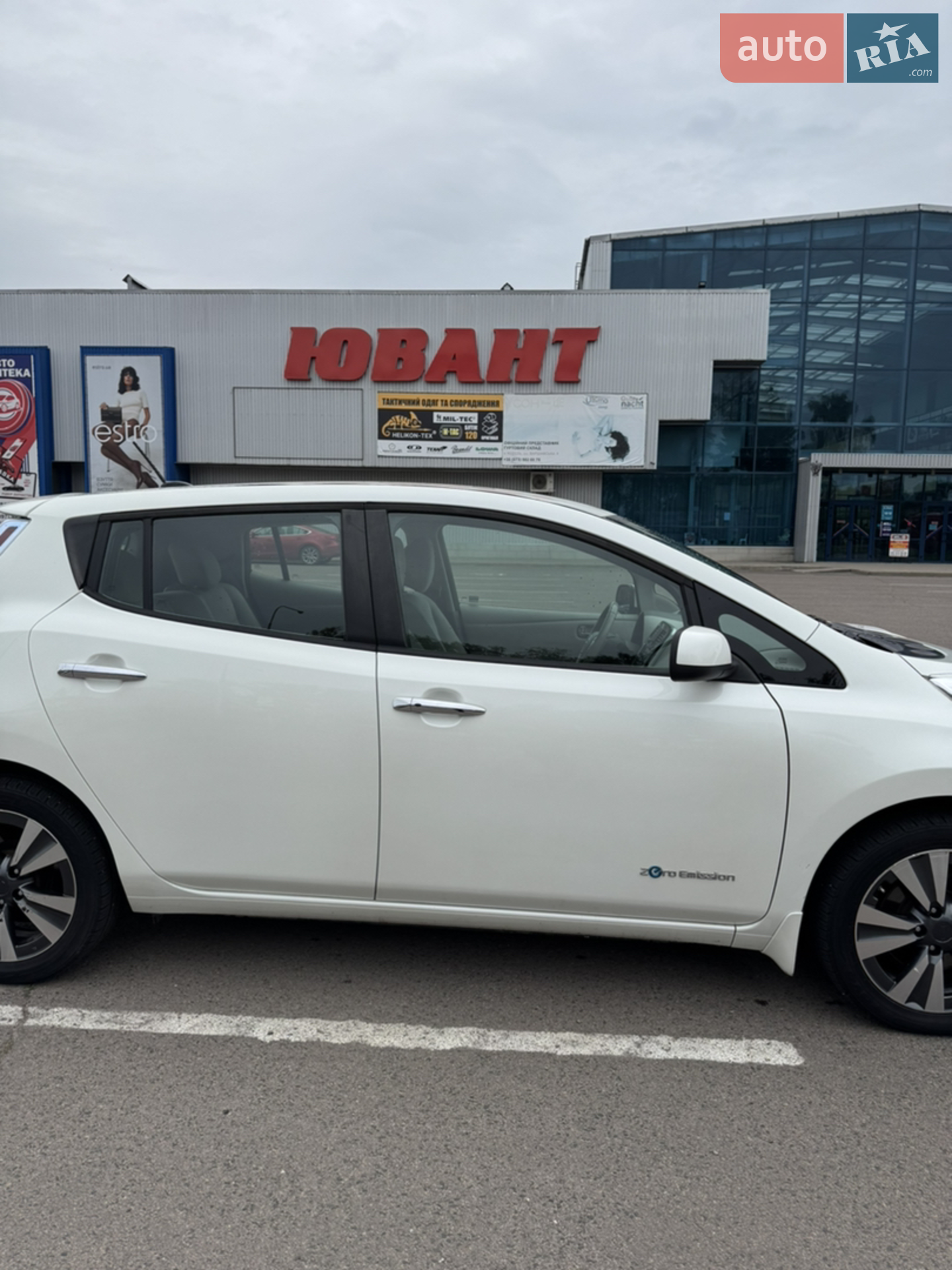 2016 Nissan Leaf - мініатюра 44