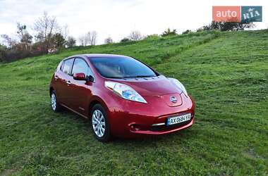 Хэтчбек Nissan Leaf 2013 в Валках