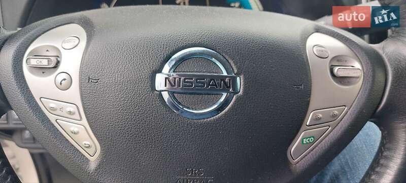 Хэтчбек Nissan Leaf 2017 в Киеве