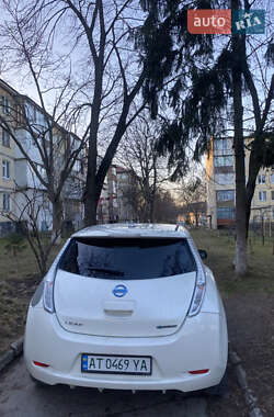 Хэтчбек Nissan Leaf 2013 в Бурштыне