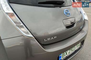 Хетчбек Nissan Leaf 2013 в 
