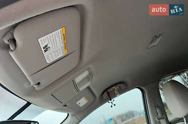 Хэтчбек Nissan Leaf 2012 в 
