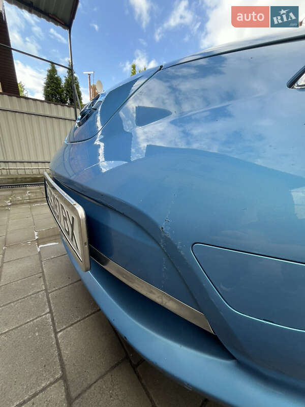 Хэтчбек Nissan Leaf 2012 в Черновцах