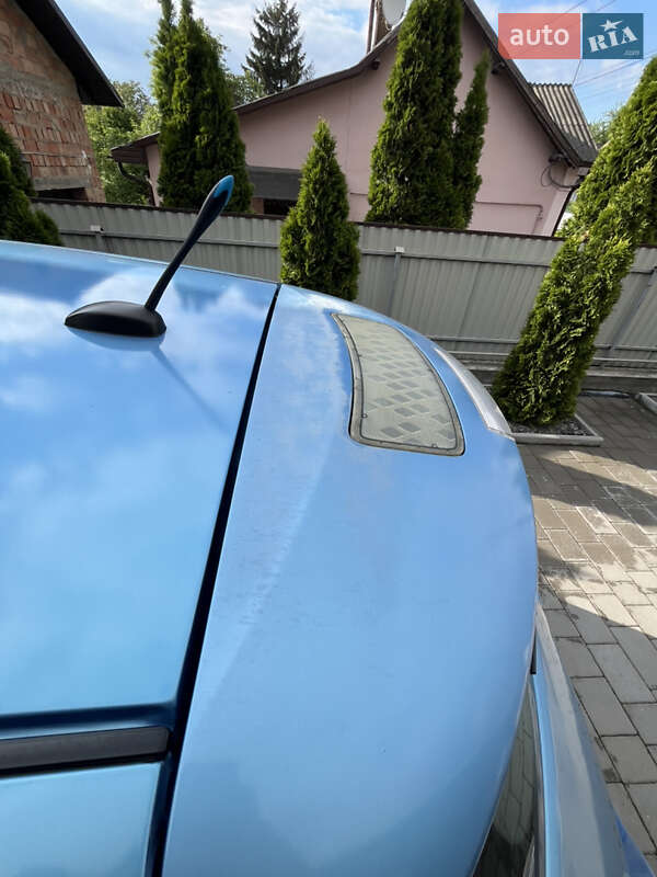 Хэтчбек Nissan Leaf 2012 в Черновцах