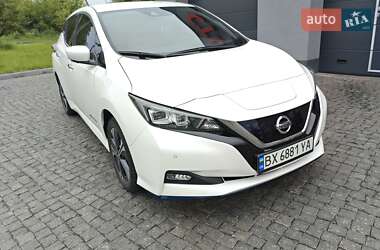 Хэтчбек Nissan Leaf 2021 в Хмельницком