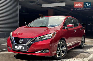 Хэтчбек Nissan Leaf 2018 в Киеве