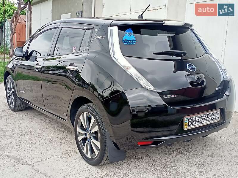 Хэтчбек Nissan Leaf 2016 в Одессе