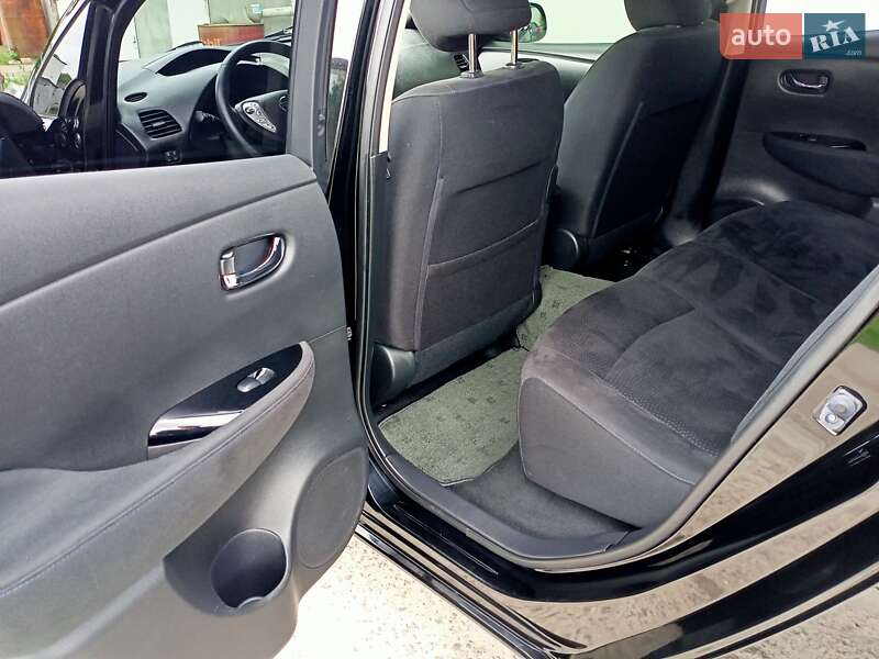 Хэтчбек Nissan Leaf 2016 в Одессе