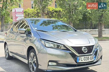 Хэтчбек Nissan Leaf 2019 в Николаеве