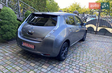 Хэтчбек Nissan Leaf 2014 в 