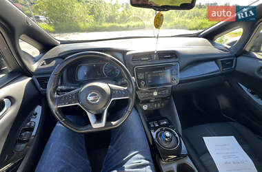 Хетчбек Nissan Leaf 2019 в 