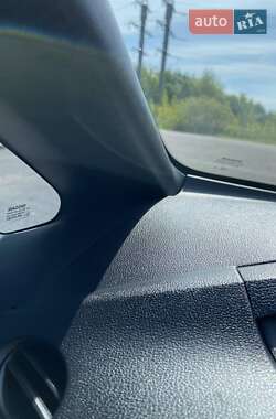 Хэтчбек Nissan Leaf 2015 в 