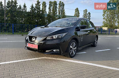 Хэтчбек Nissan Leaf 2021 в 