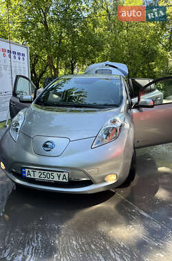 Хетчбек Nissan Leaf 2016 в Коломиї