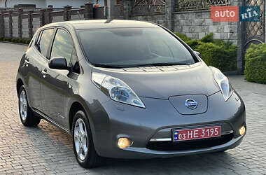 Хэтчбек Nissan Leaf 2014 в 