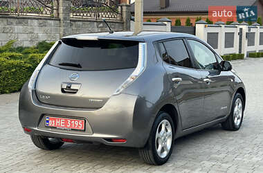 Хэтчбек Nissan Leaf 2014 в 