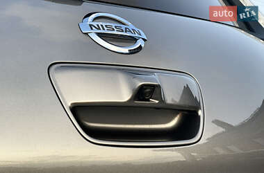 Хэтчбек Nissan Leaf 2014 в 