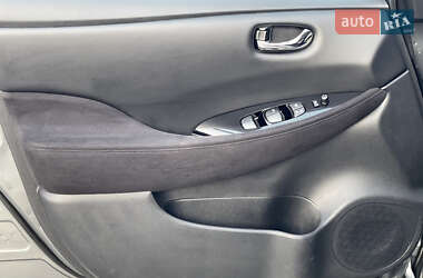 Хэтчбек Nissan Leaf 2014 в 