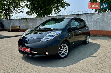 Хэтчбек Nissan Leaf 2015 в 