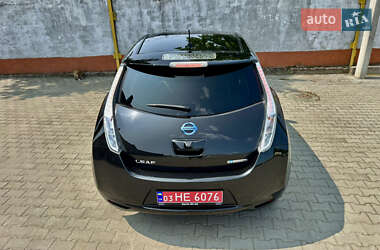 Хэтчбек Nissan Leaf 2015 в 