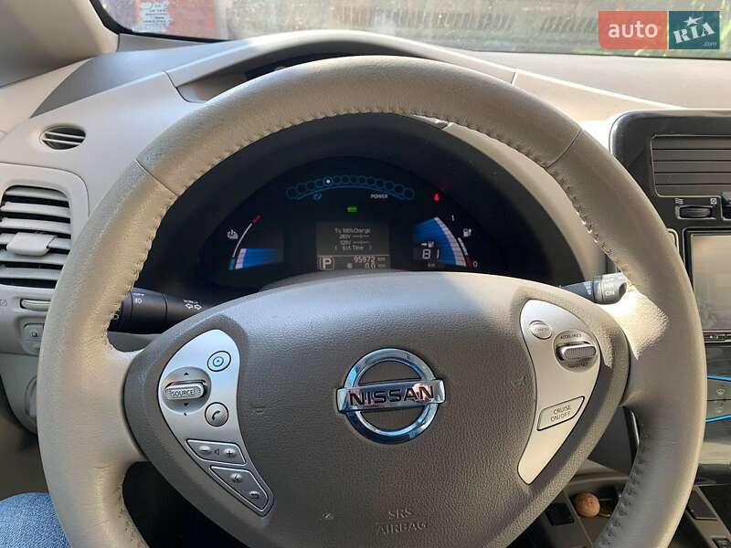 Хэтчбек Nissan Leaf 2011 в Харькове