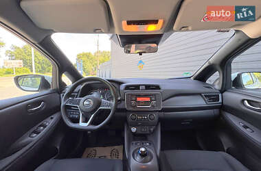 Хэтчбек Nissan Leaf 2021 в 