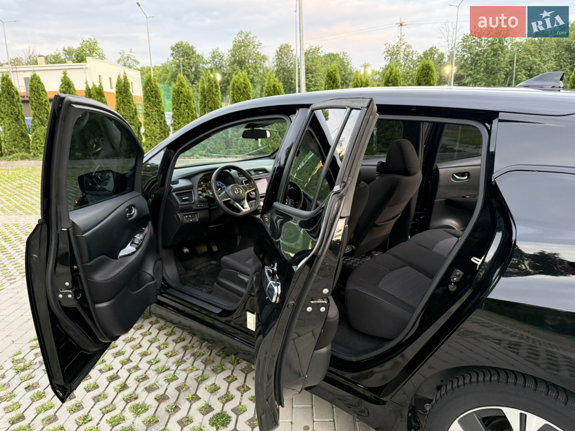 2020 Nissan Leaf - мініатюра 15