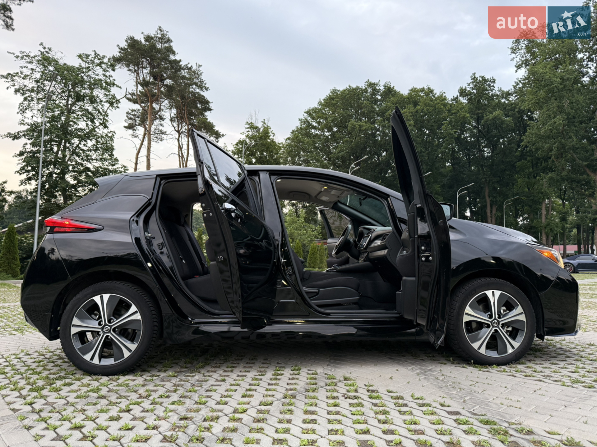 2020 Nissan Leaf - мініатюра 24