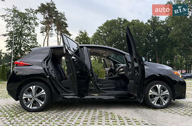Хетчбек Nissan Leaf 2020 в 