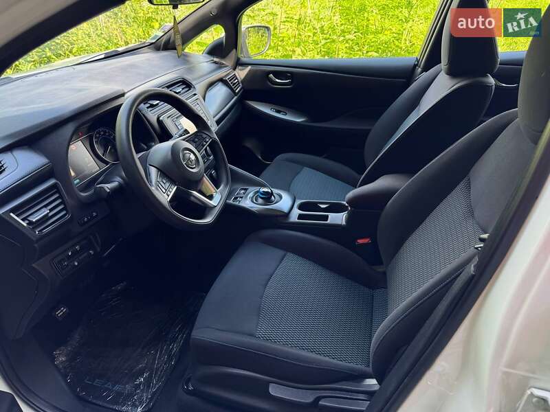Хэтчбек Nissan Leaf 2019 в Виннице фото 55 Хэтчбек Nissan Leaf 2019 в Виннице