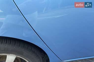Хетчбек Nissan Leaf 2012 в 