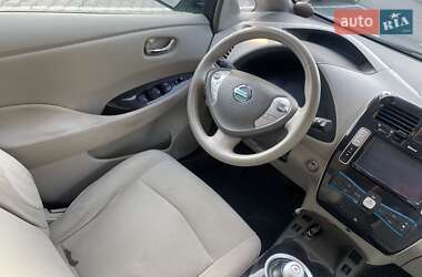 Хетчбек Nissan Leaf 2012 в 