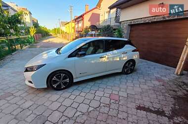 Хэтчбек Nissan Leaf 2018 в 