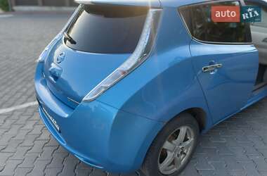 Хетчбек Nissan Leaf 2012 в 