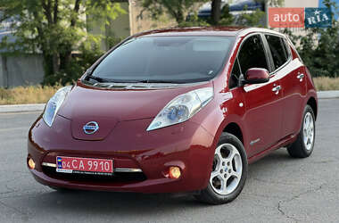 Хэтчбек Nissan Leaf 2014 в Днепре