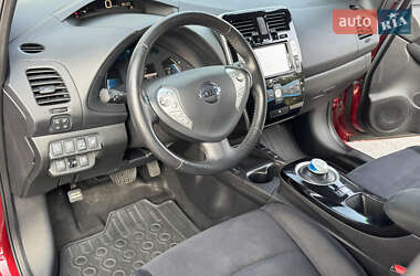 Хэтчбек Nissan Leaf 2014 в 