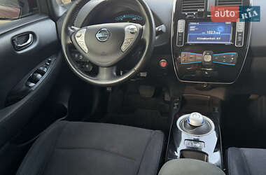 Хэтчбек Nissan Leaf 2014 в 