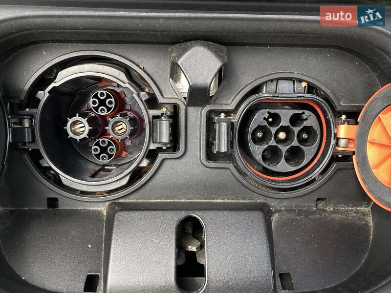 Хэтчбек Nissan Leaf 2020 в Львове