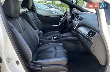 Хэтчбек Nissan Leaf 2020 в 