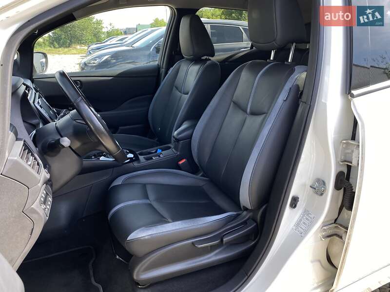 Хэтчбек Nissan Leaf 2020 в Львове
