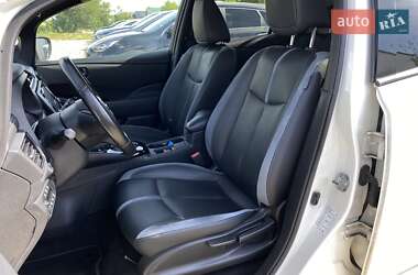 Хэтчбек Nissan Leaf 2020 в 