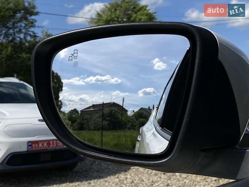Хэтчбек Nissan Leaf 2020 в Львове