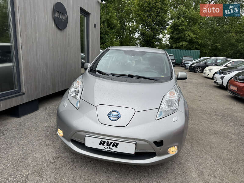 Хетчбек Nissan Leaf 2015 в Тернополі