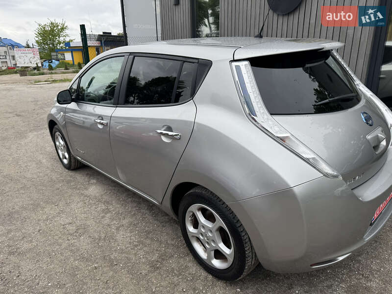 Хетчбек Nissan Leaf 2015 в Тернополі