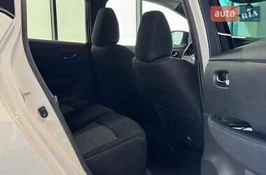 Хэтчбек Nissan Leaf 2020 в 